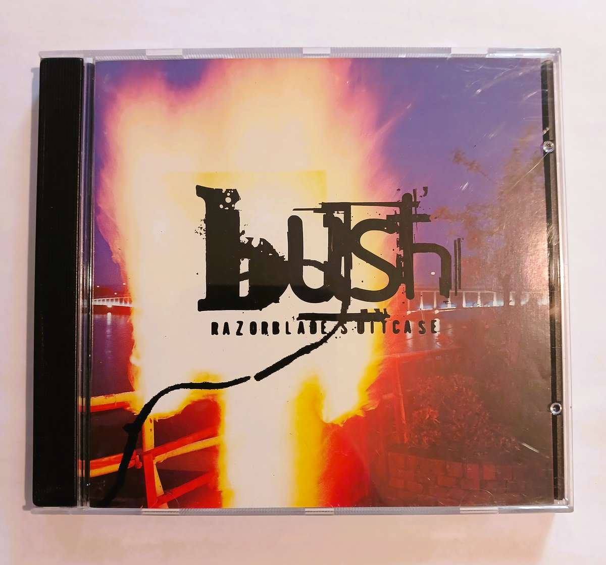 Bush, Razorblade Suitcase CD