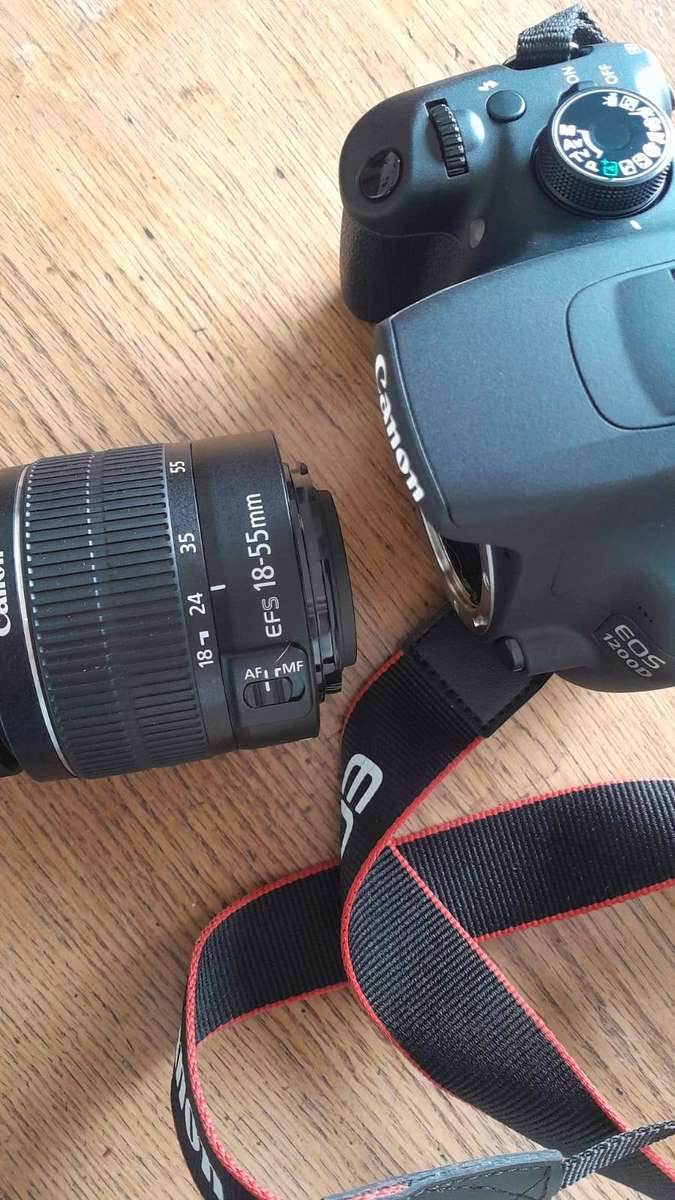 (Used) Canon EOS1200D camera