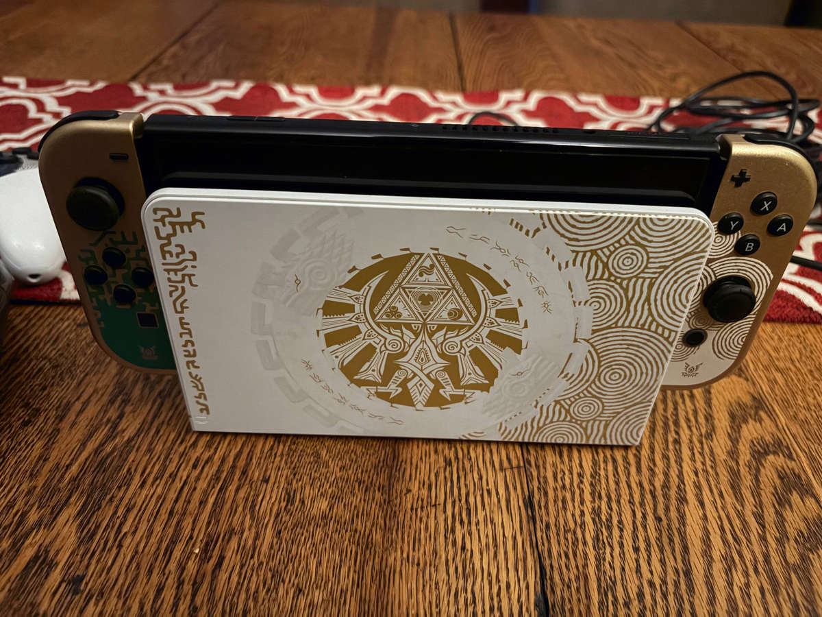 Nintendo Switch OLED Tears of the Kingdom Bundle