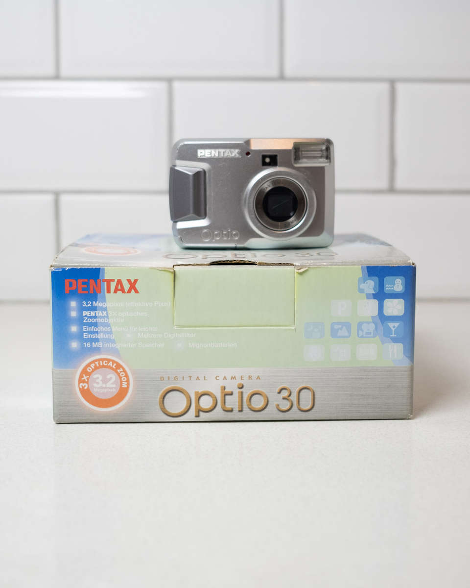 Pentax Optio 30 Camera