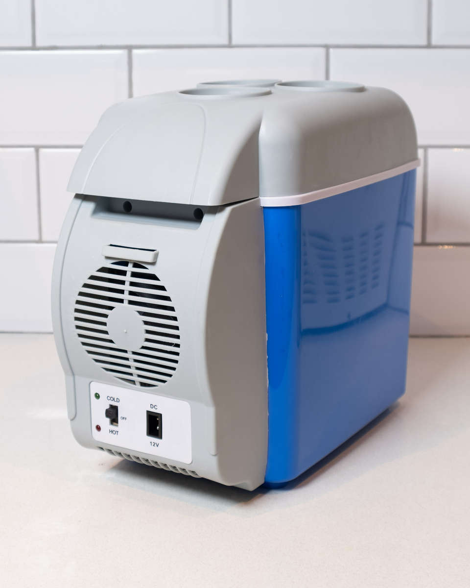 Portable Mini Car Fridge Freezer Cooler / Warmer