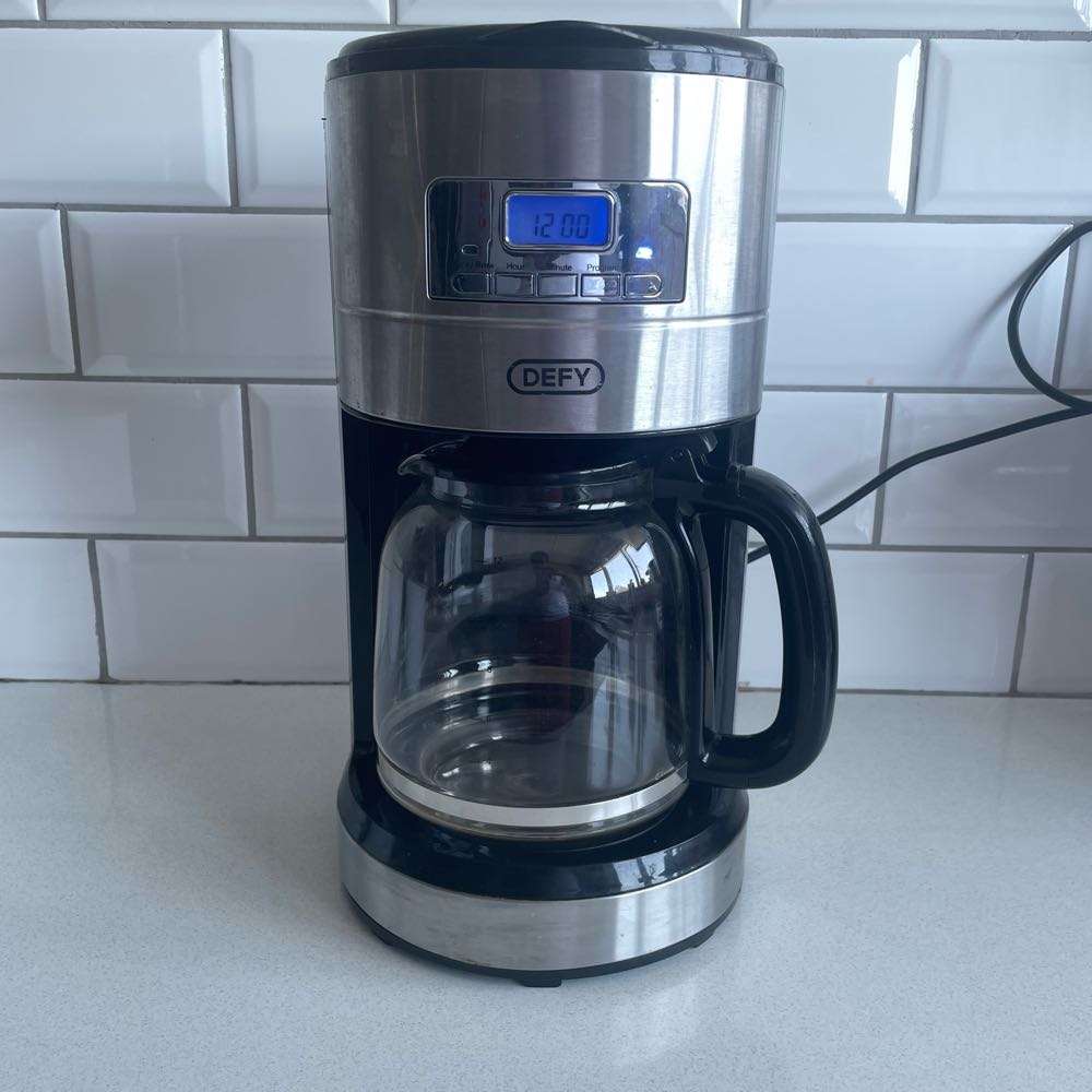 Defy Inox 1.8L Coffee Machine