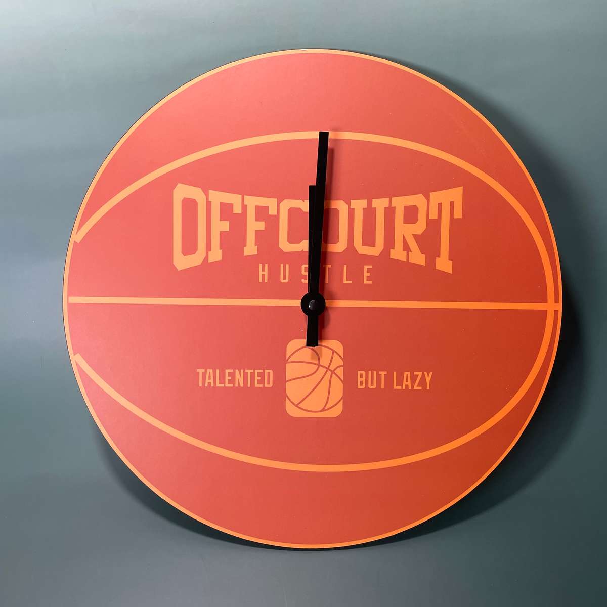 Typo Basketball Clock