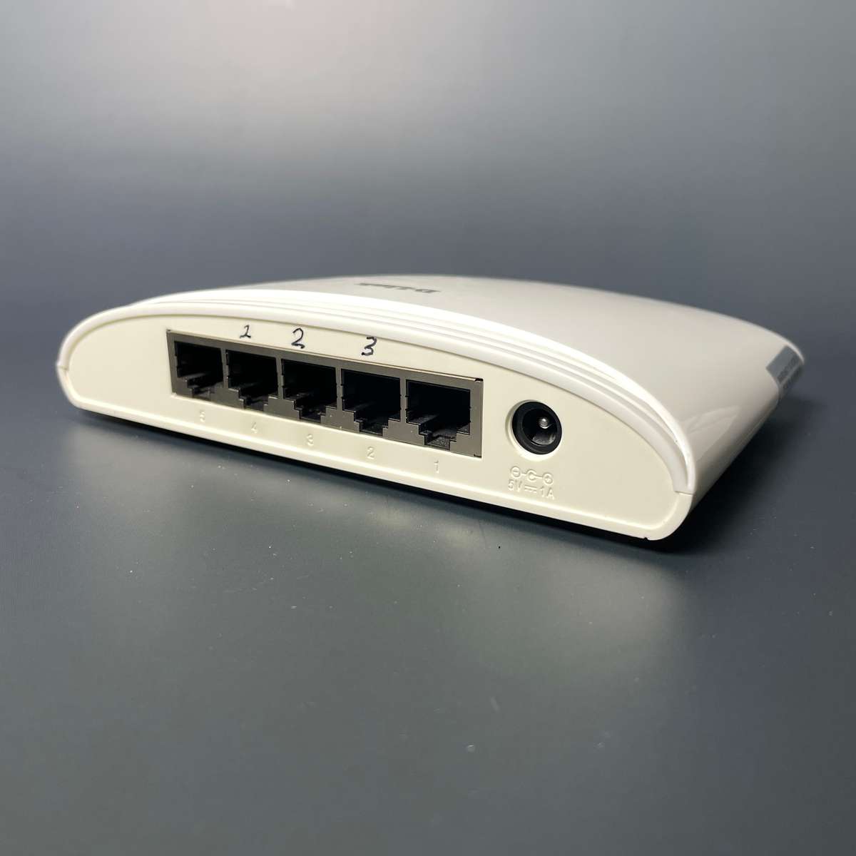 D-Link 5 Port Gigabit Switch
