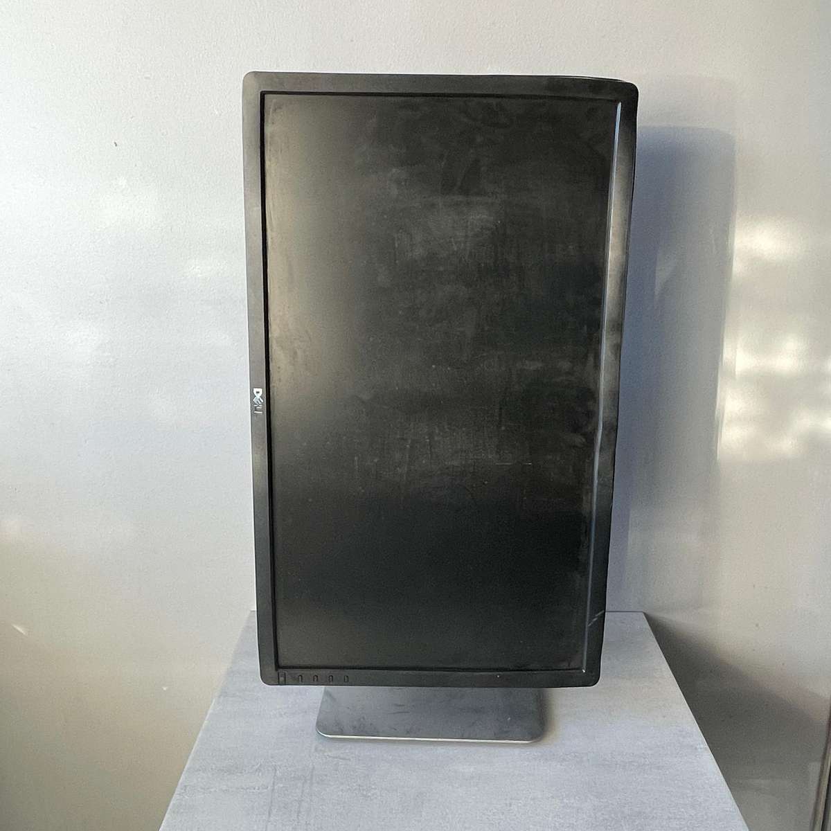 Dell 24 inch monitor