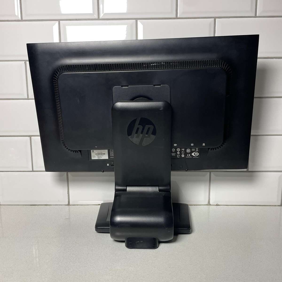 HP 21.5 Inch LCD Monitor