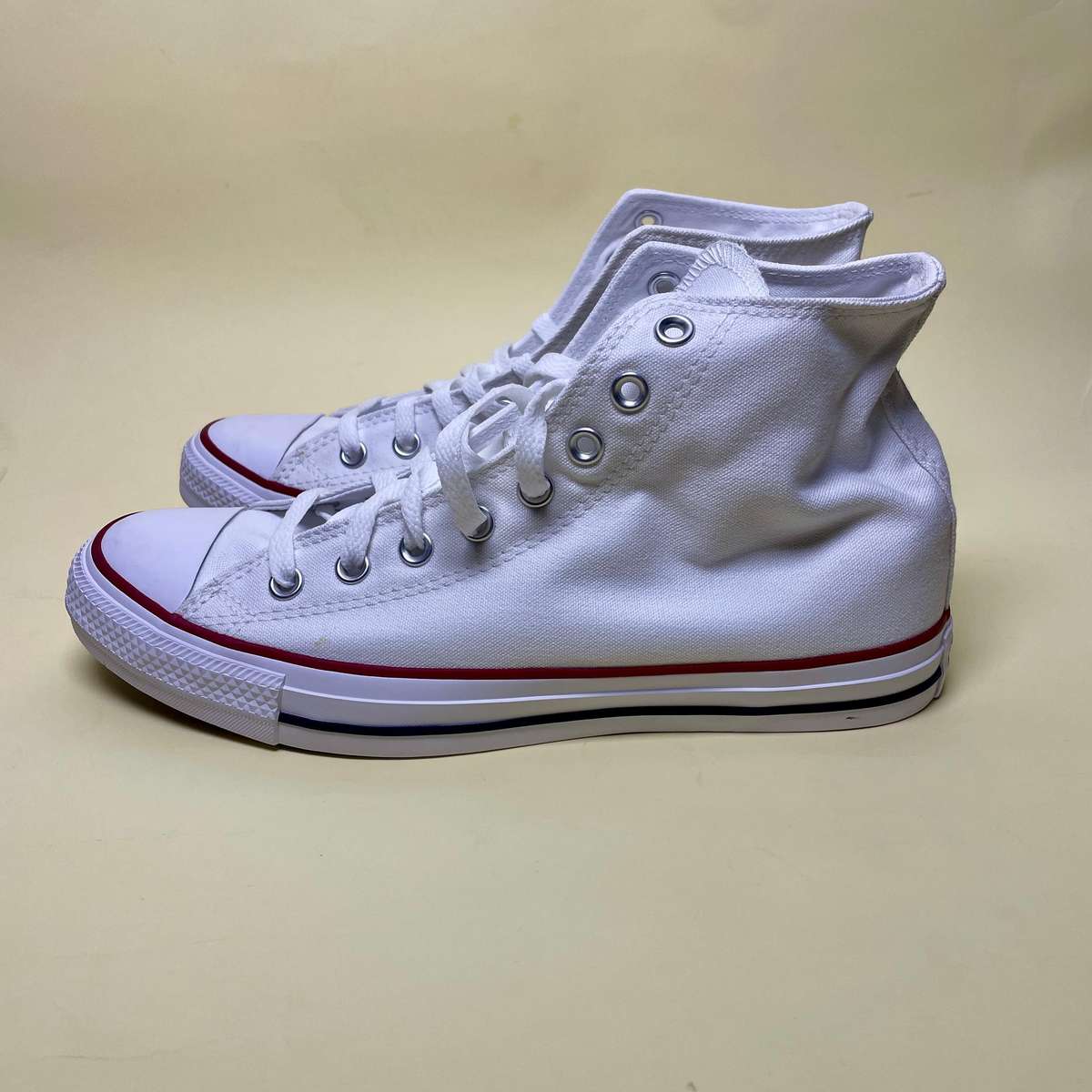 Men Converse All Stars High Top White Size 9