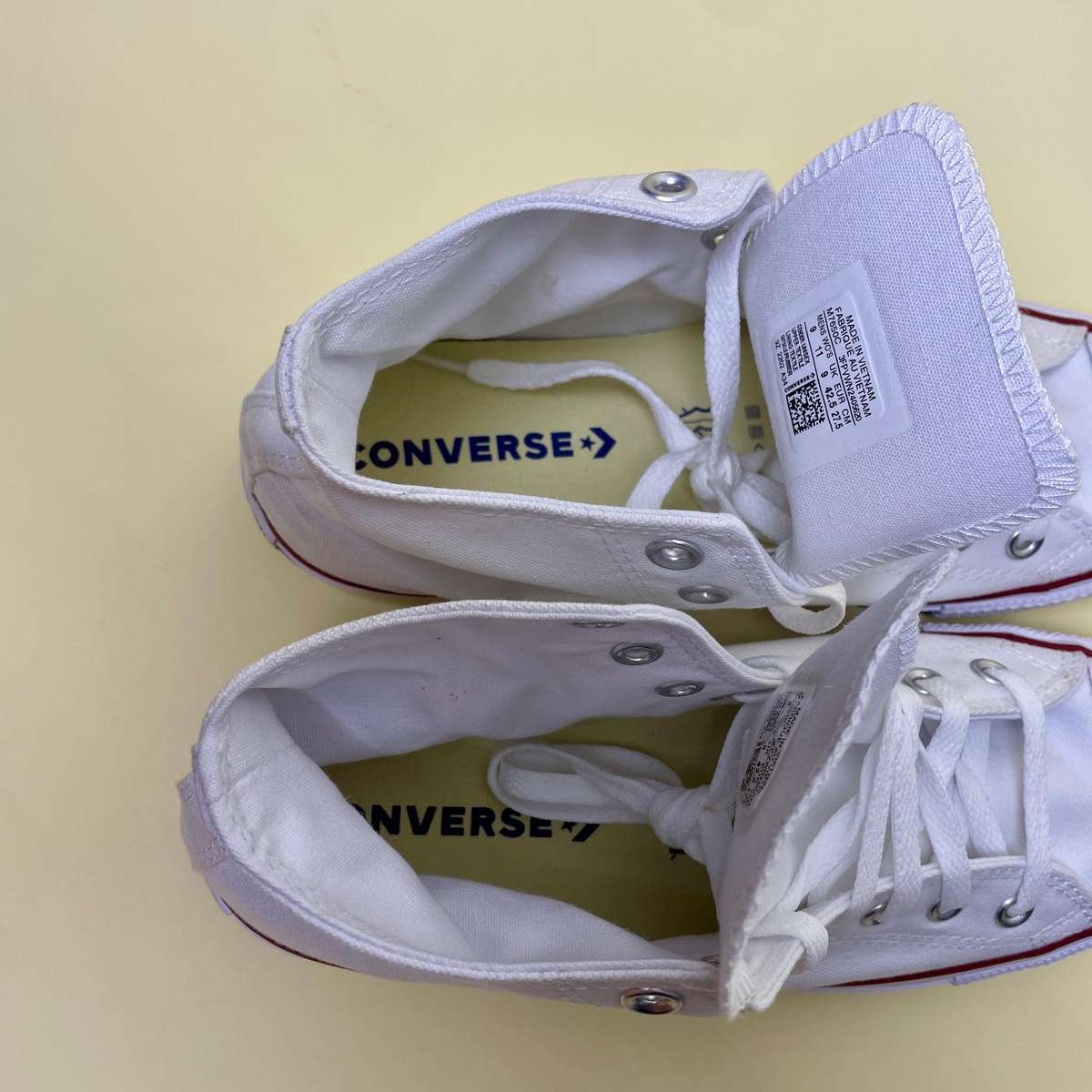 Men Converse All Stars High Top White Size 9