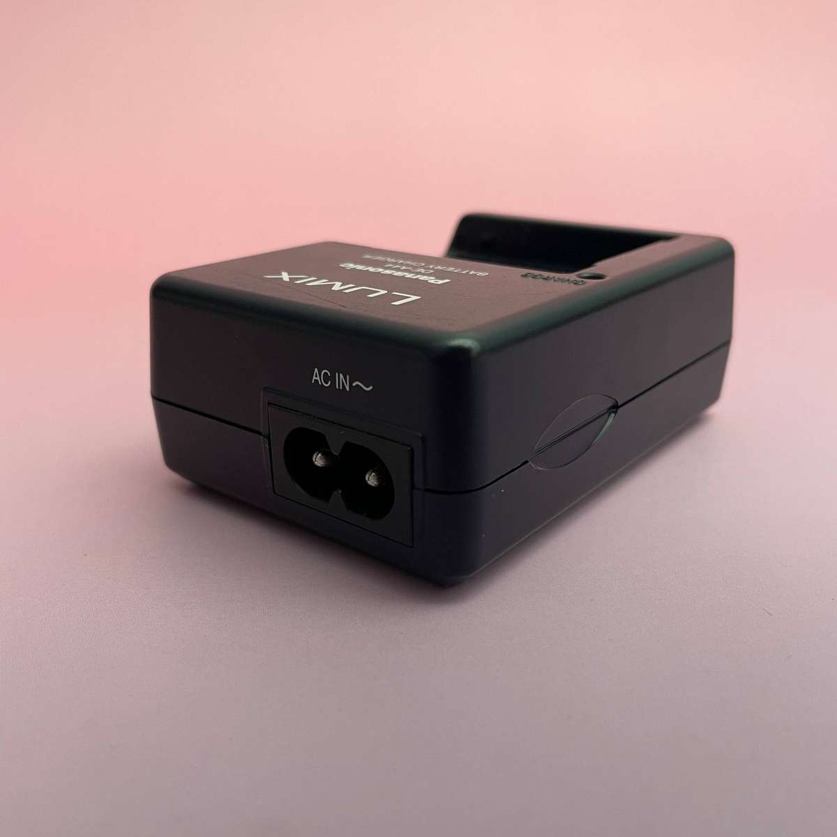 Panasonic Lumix Battery Charger DE-A44