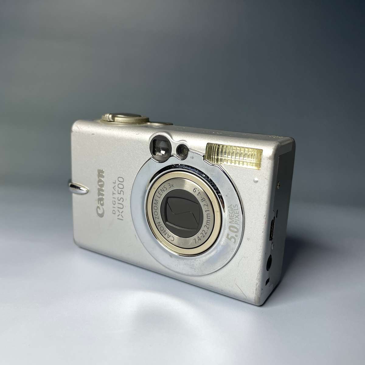 *Untested* Canon IXUS 500 Camera