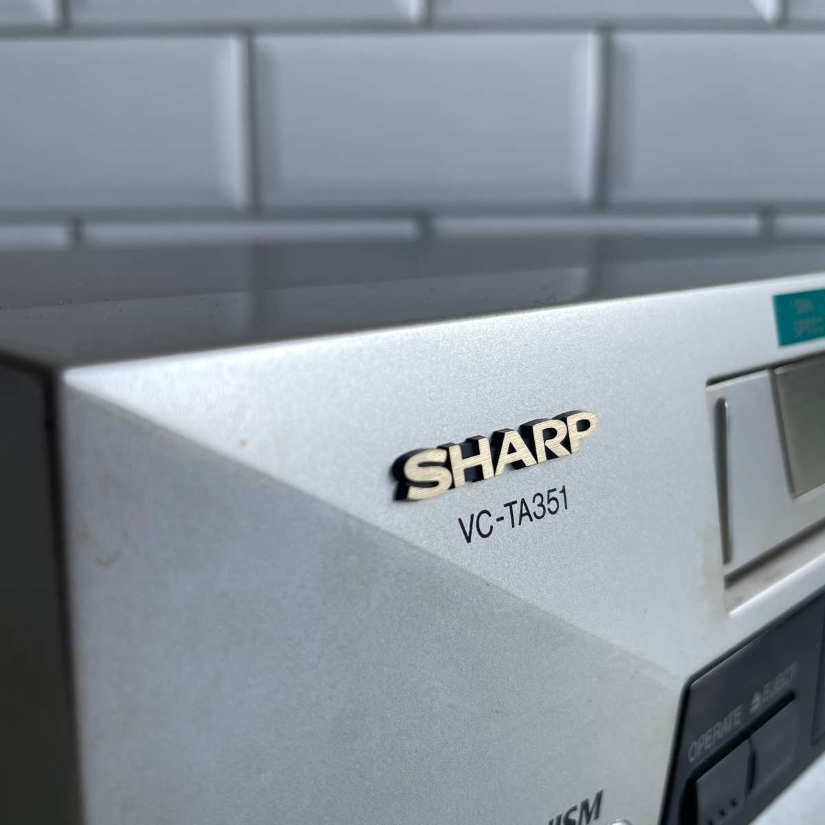 SHARP VHS VCR Player