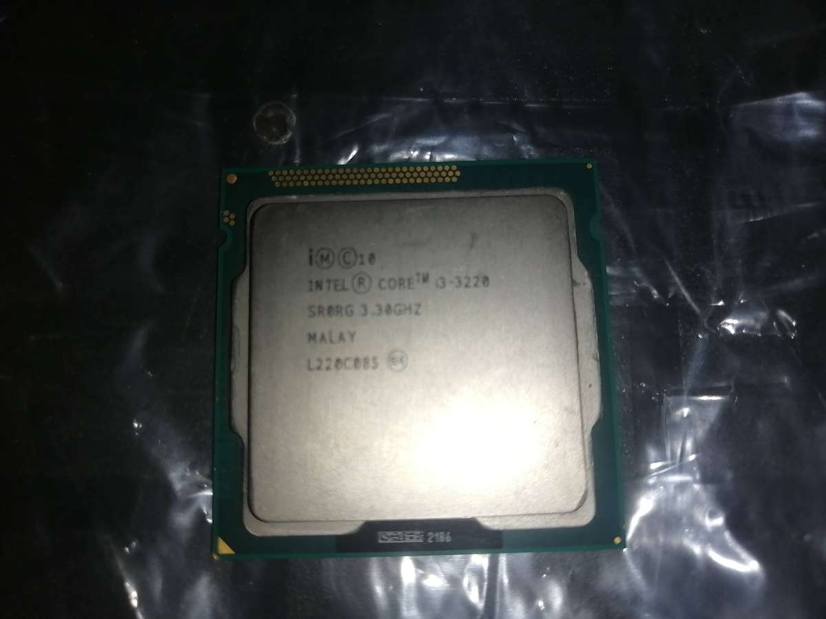 Intel Core i3 - 3220