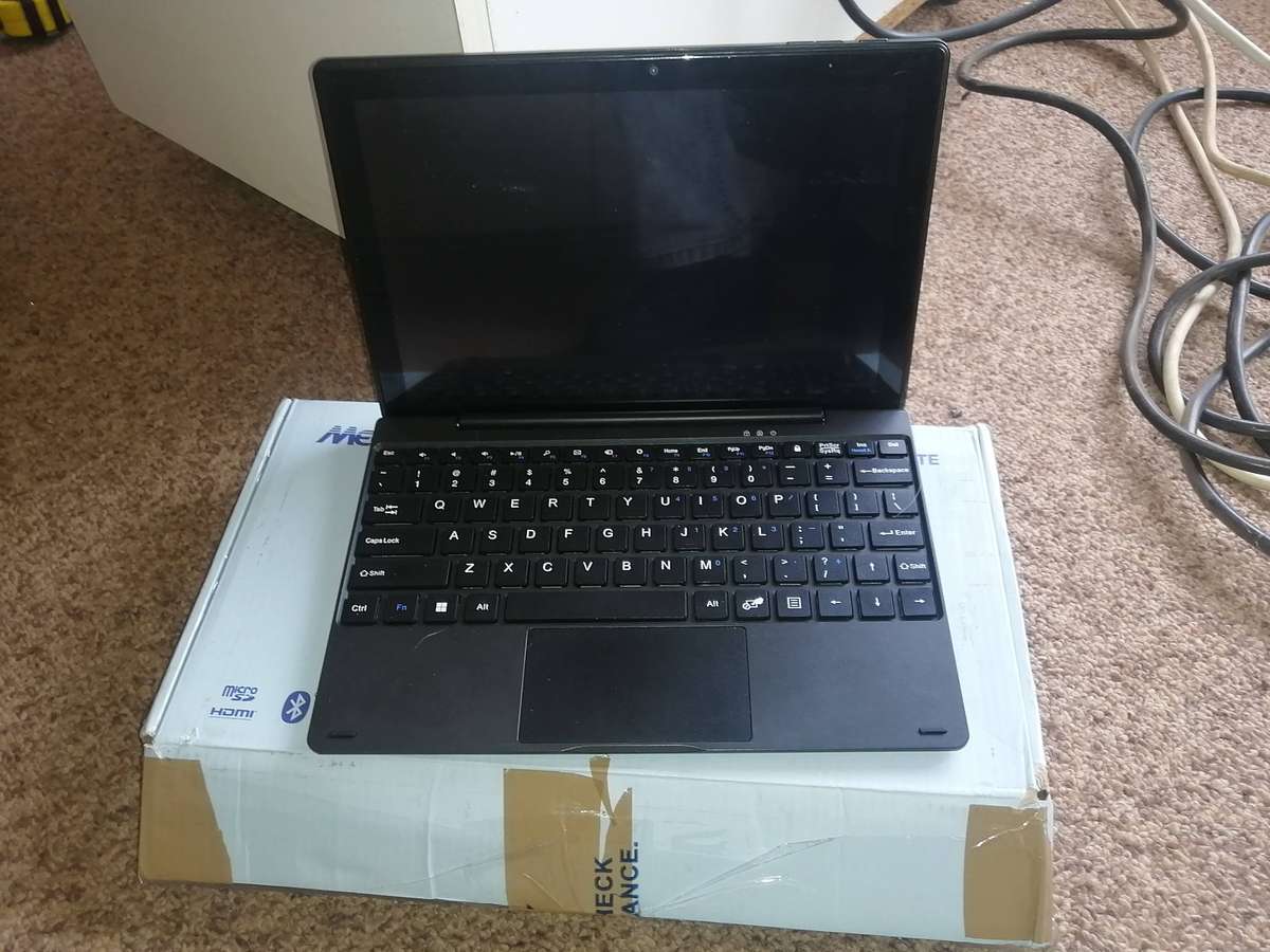 Mecer Xpress Executive MW10Q17-LTE 10.1-inch HD 2-in-1 Tablet