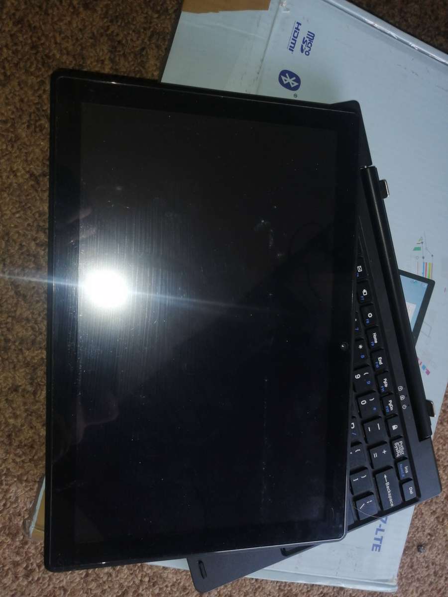 Mecer Xpress Executive MW10Q17-LTE 10.1-inch HD 2-in-1 Tablet