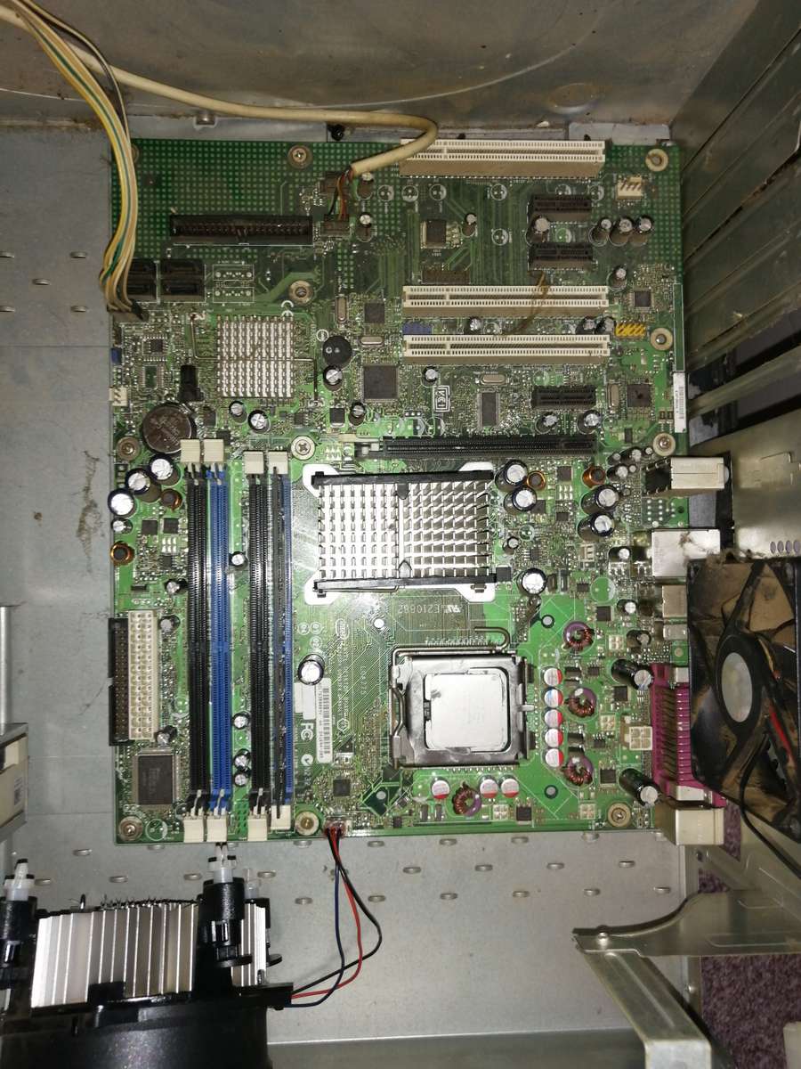 Intel E6850 Core 2 Duo CPU + Motherboard + 2GB Ram