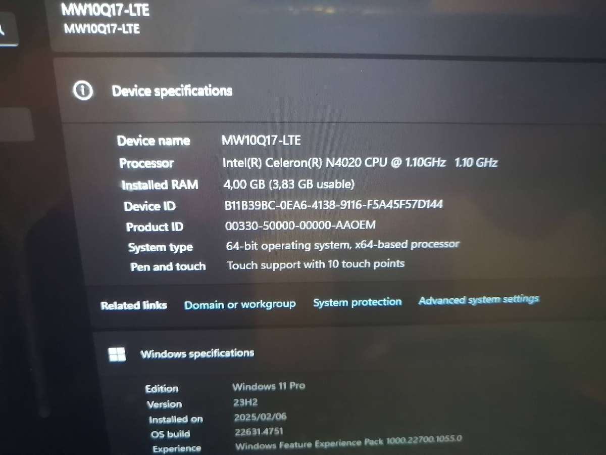 Mecer Xpress Executive MW10Q17-LTE 10.1-inch HD 2-in-1 Tablet