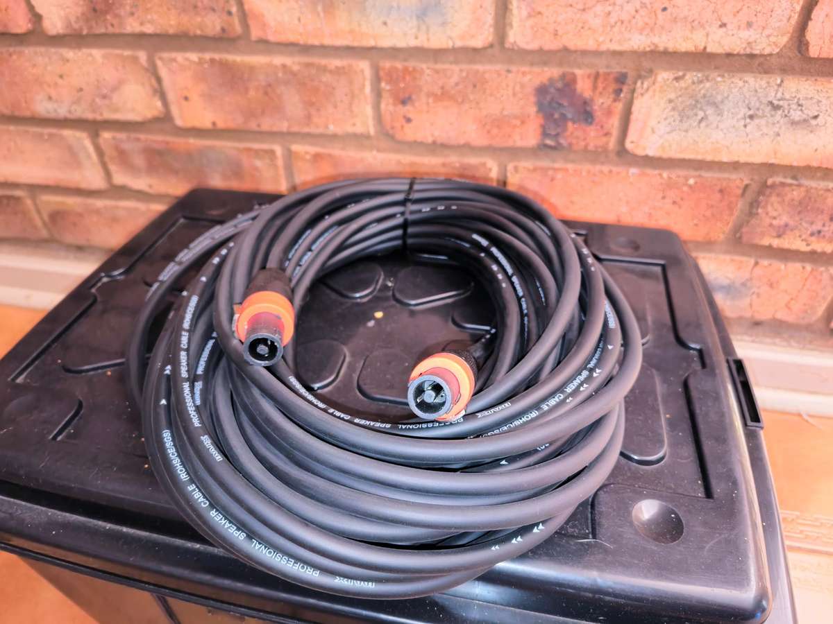 2x Speakon Cable (Aprox. 20m each)