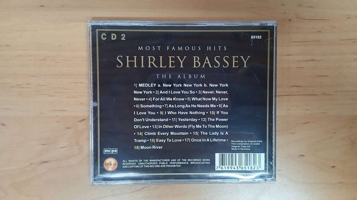 Shirley Bassey - The Album 1 and 2 (Most Famous Hits) - CD