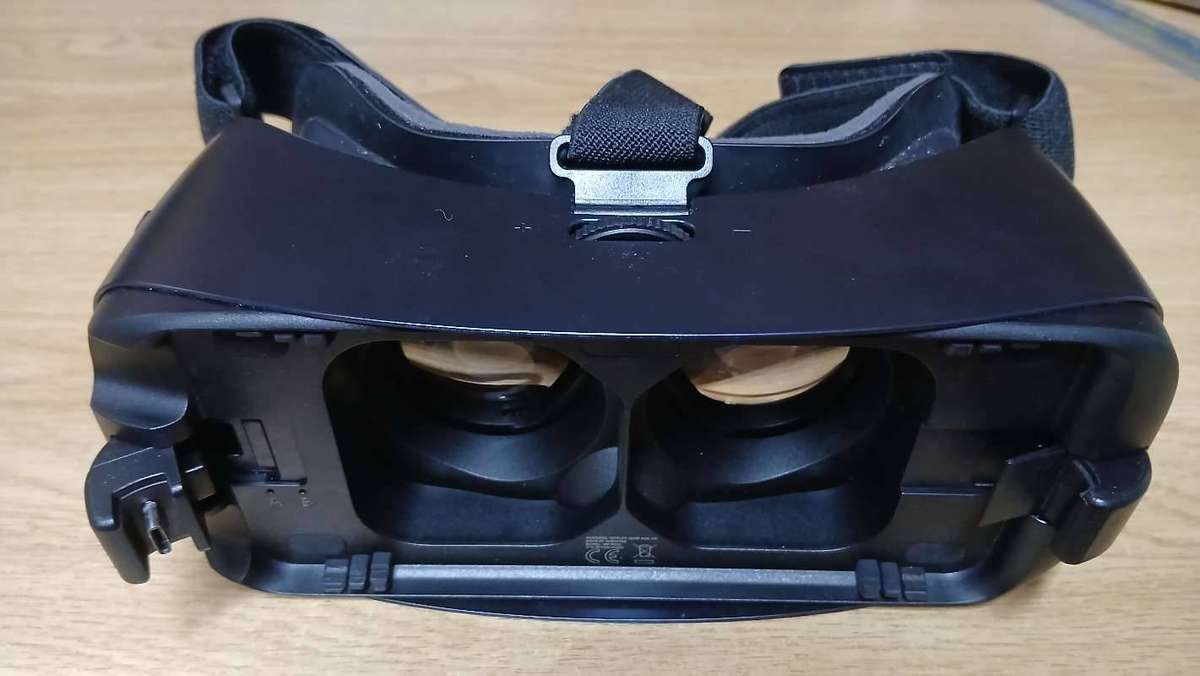 Samsung Gear VR Headset
