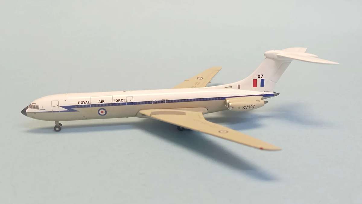 Vickers VC-10 RAF -1/400 Scale (Jet X)(JX410)(TAS 4345)