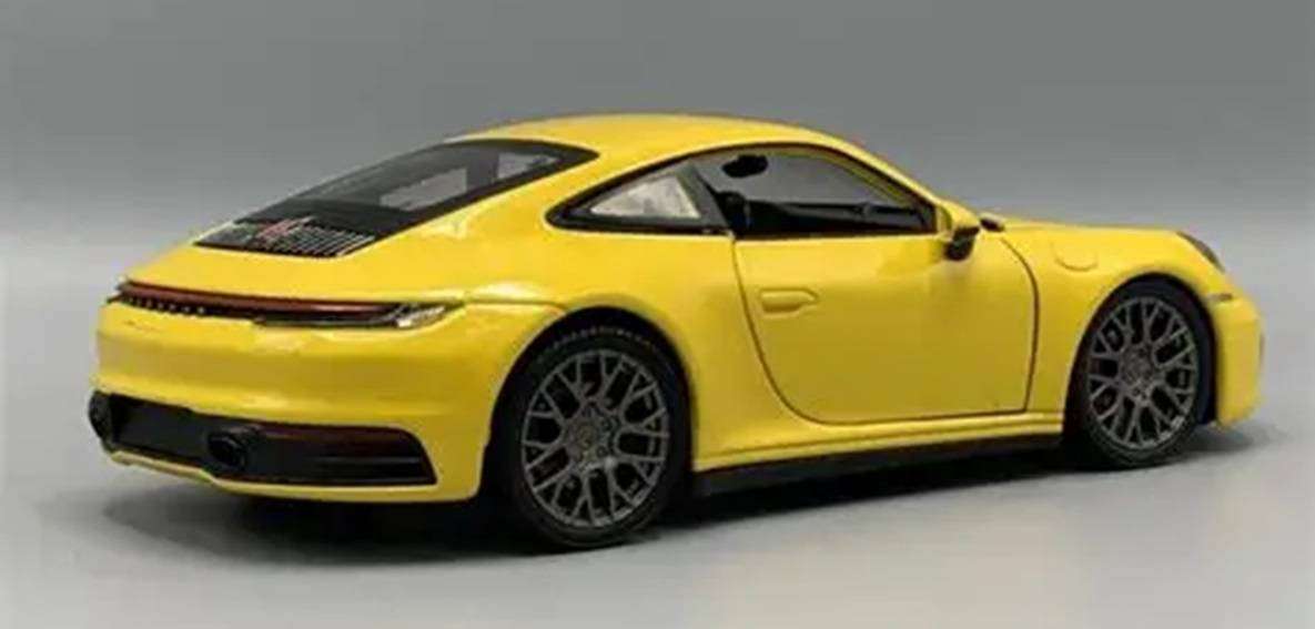 Porsche 911 Carrera S Pullback Yellow 1/35 Scale WELLY 43661CW