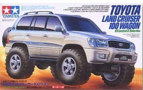 Toyota Land Cruiser 100 1/32 Scale TAMIYA 19021