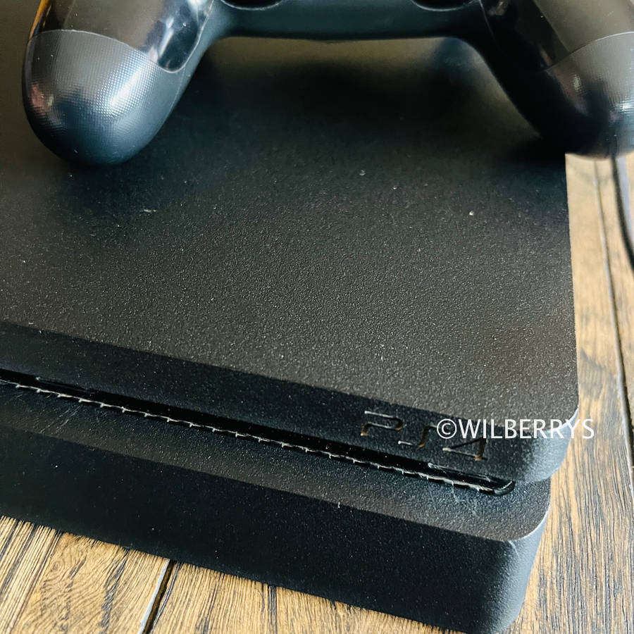 PS4 Console + 10 Game Bundle Dishonoured 2, God of War, MGSV, Horizon and more