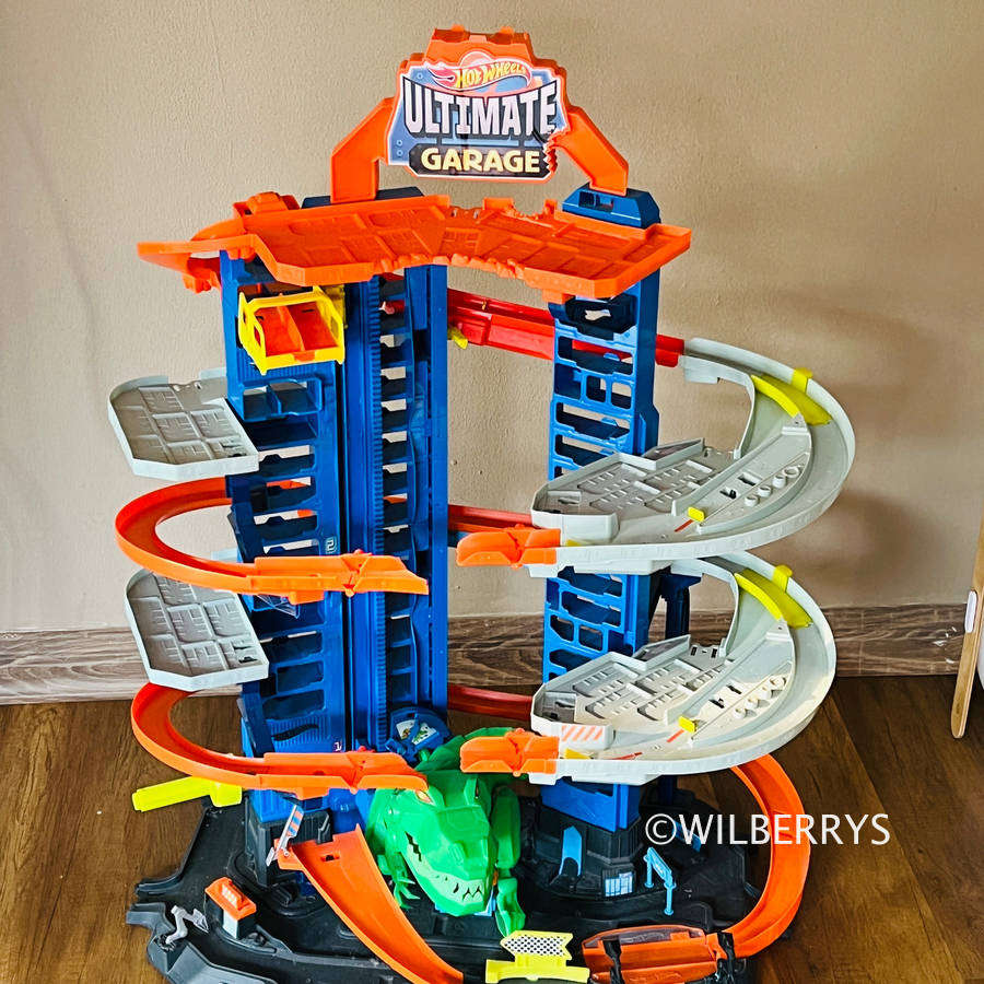 Hot Wheels Ultimate Garage T-Rex Attack