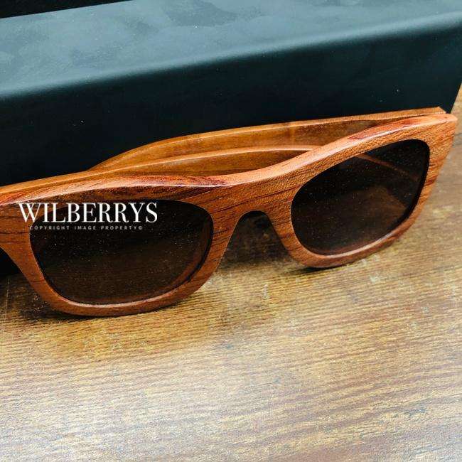 FINLAY AND CO LONDON Mens Wooden Rosewood Polarised Sunglasses