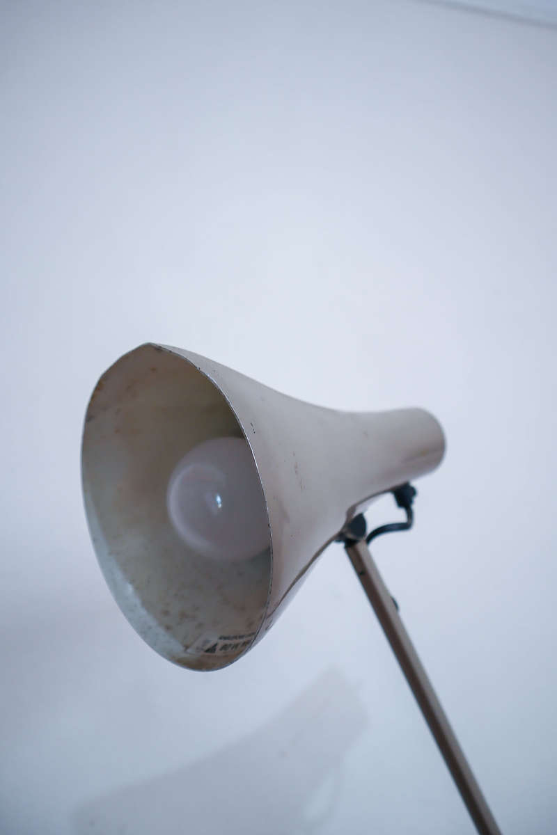 An Authentic Model 90 Angelpoise Vintage Lamp (1973  1985)