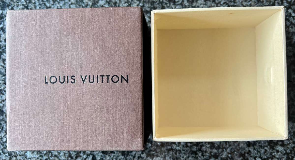 SET OF 4 DESIGNER BOXES: LONGCHAMP, TOMMY HILFIGER, LOUIS VUITTON