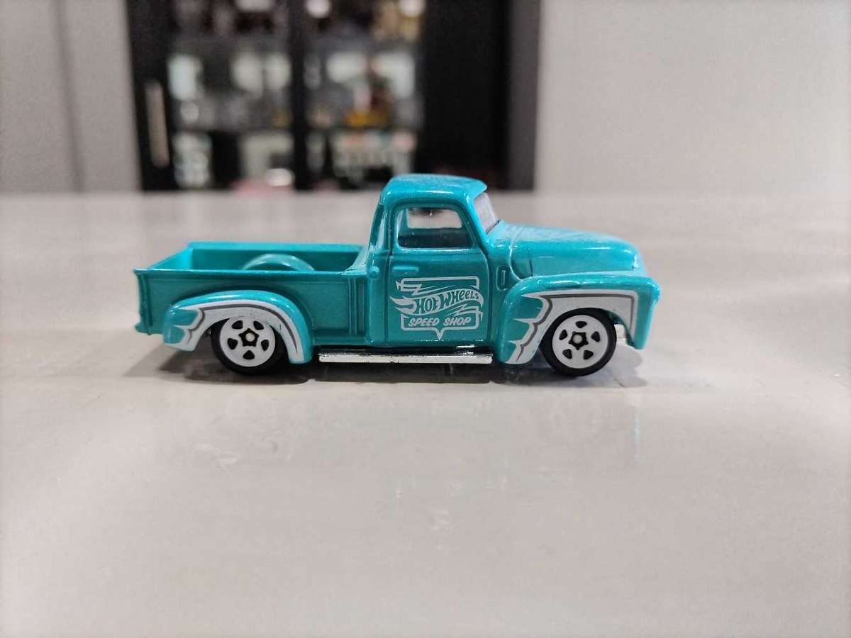 Hot Wheels '52 Chevy Pickup 5 pack exclusive Loose