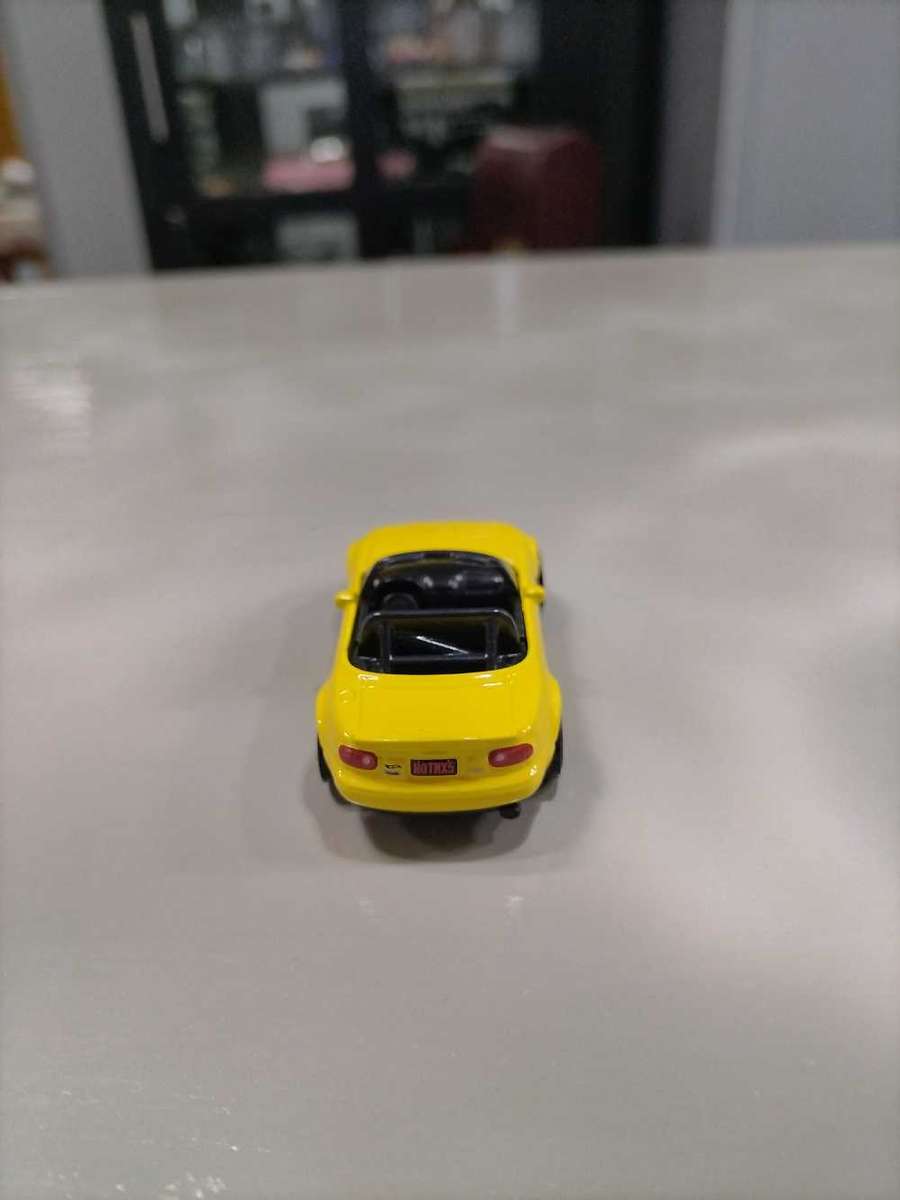 Hot Wheels '91 Mazda MX-5 Miata Loose