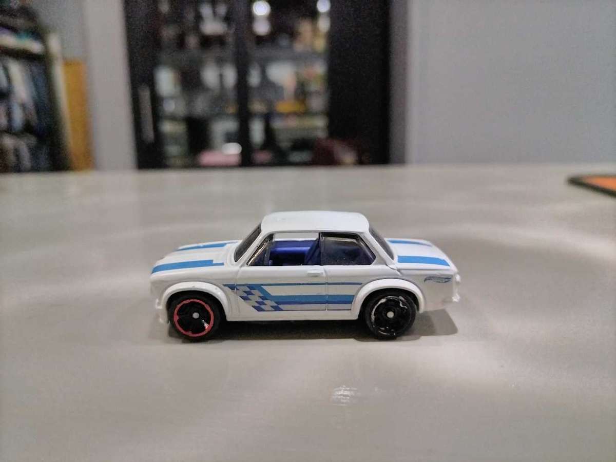 Hot Wheels BMW 2002 Loose