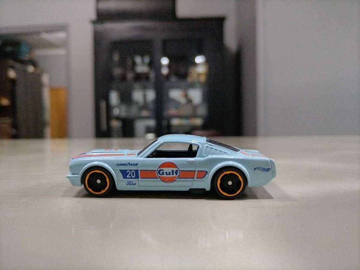 Hot Wheels '65 Ford Mustang 2+2 Fastback Gulf Loose