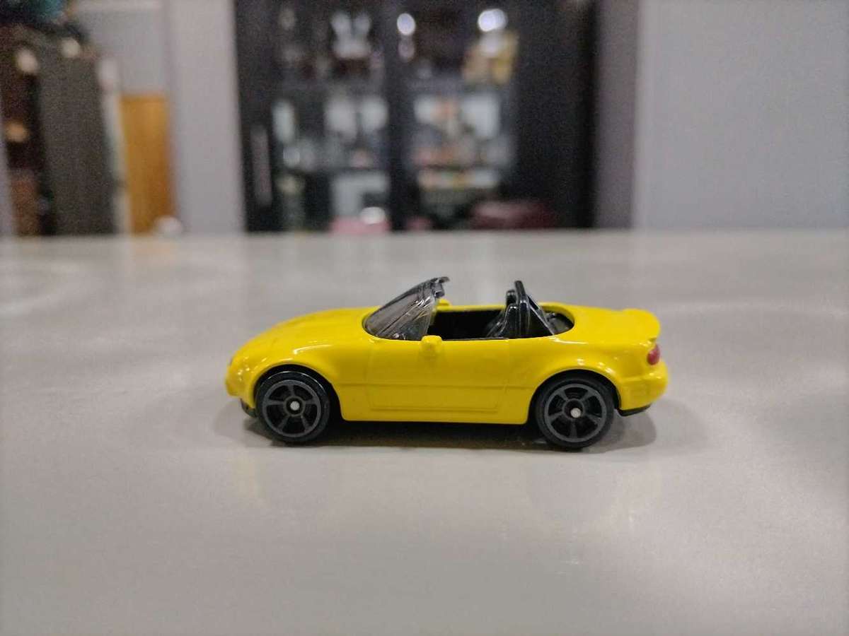Hot Wheels '91 Mazda MX-5 Miata Loose