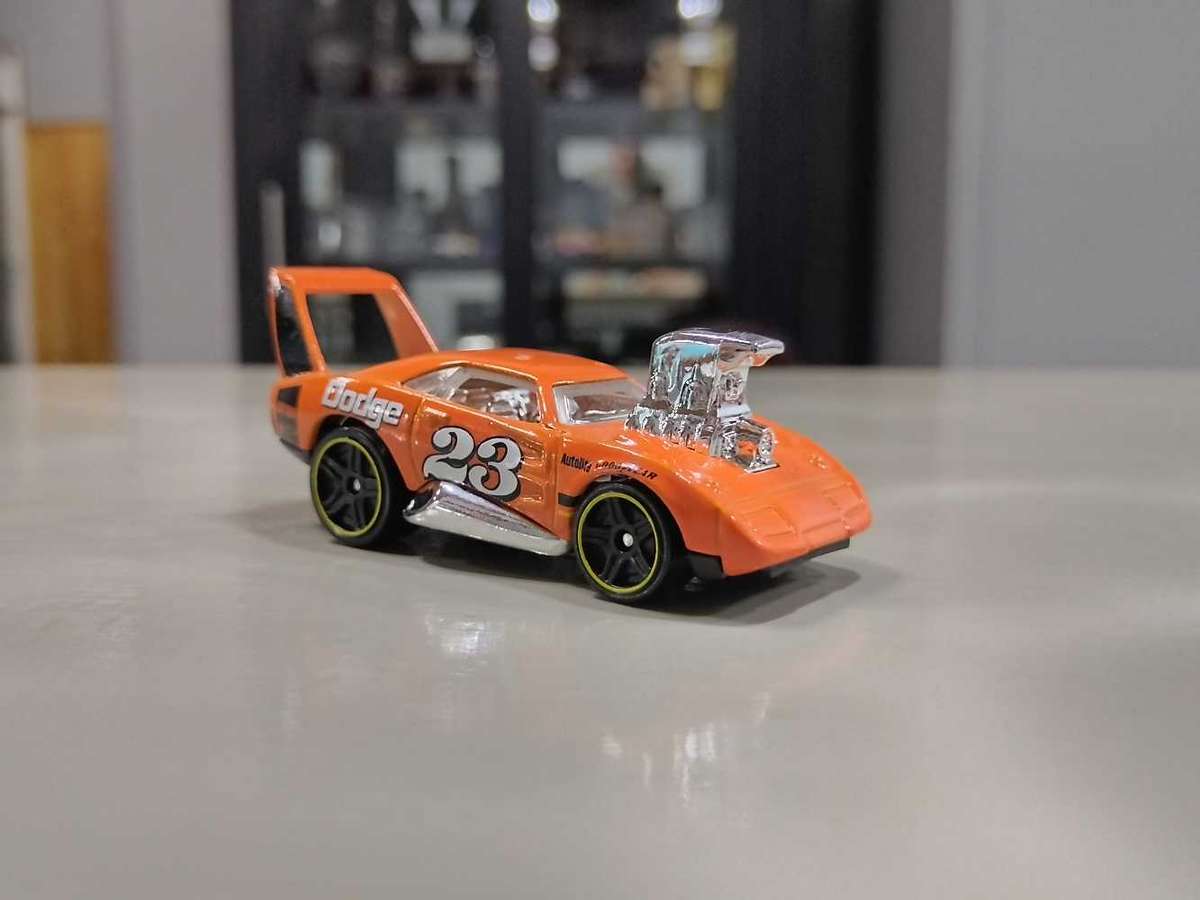 Hot Wheels 2017 Tooned Dodge Charger Daytona Loose