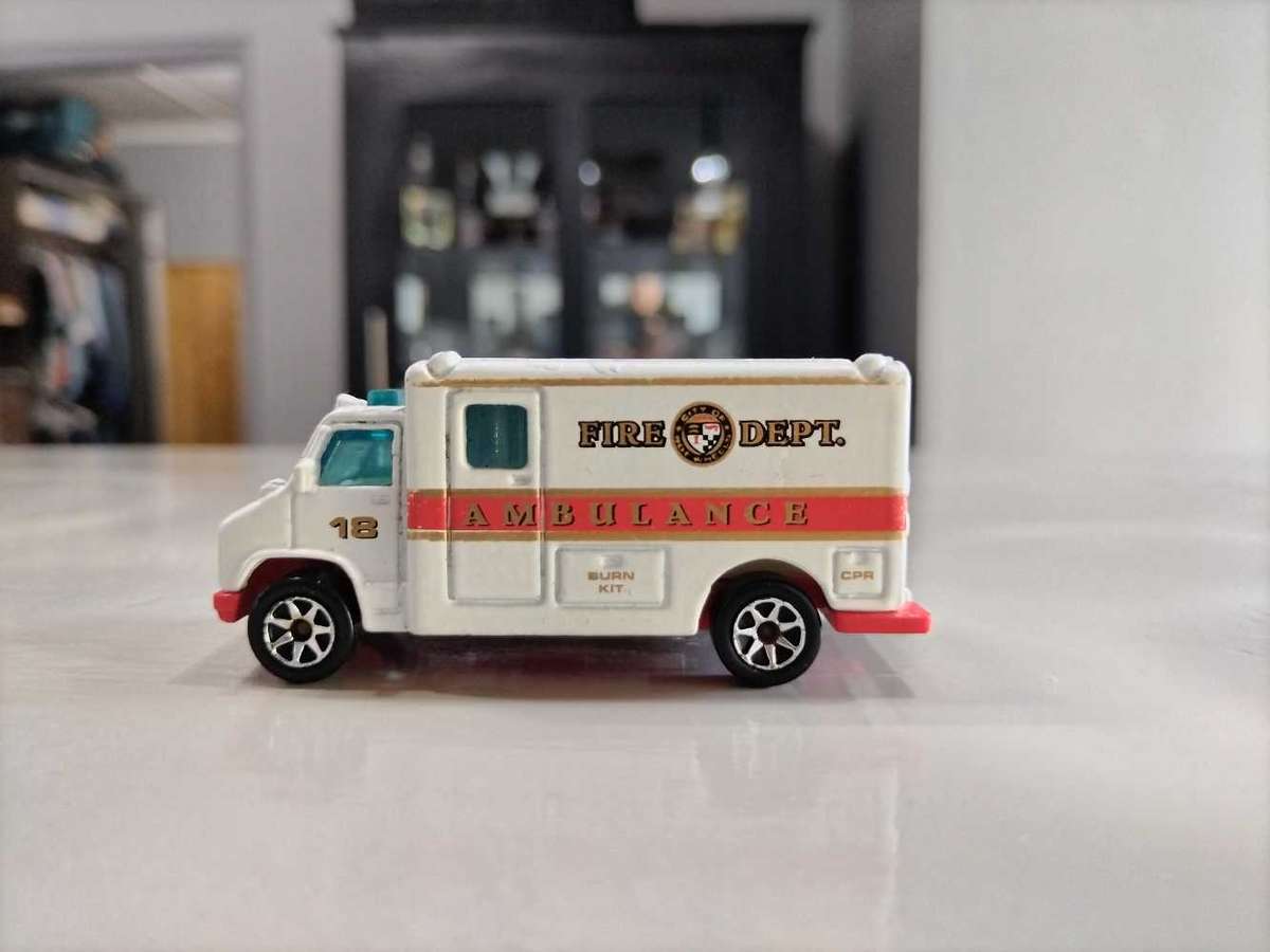 Hot Wheels American Ambulance Services