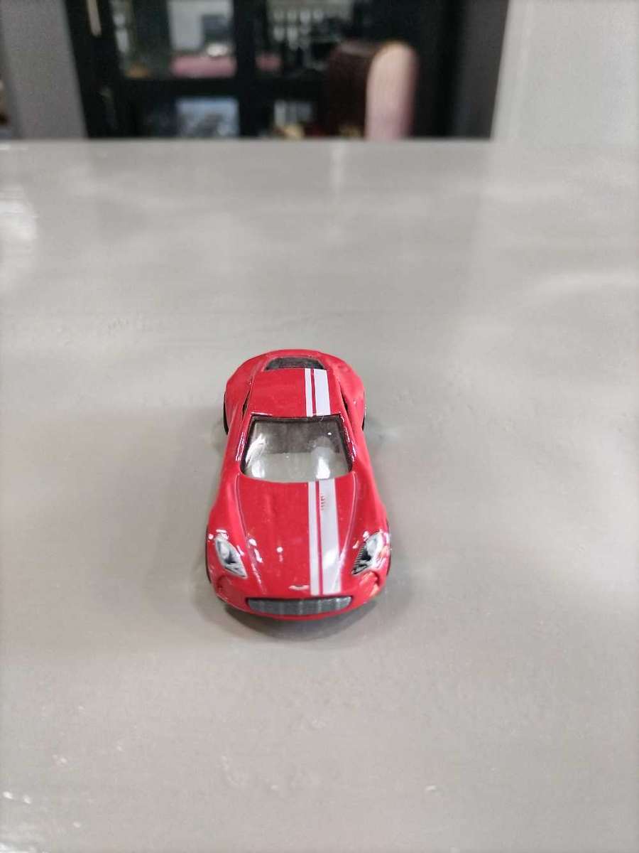 Hot Wheels Aston Martin One-77 Loose