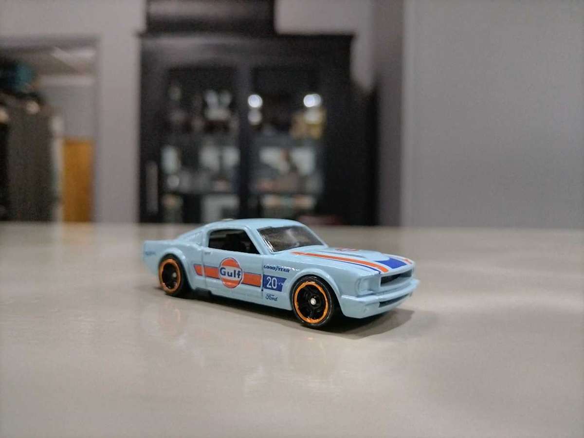 Hot Wheels '65 Ford Mustang 2+2 Fastback Gulf Loose
