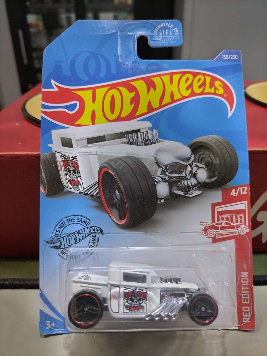 Hot Wheels Bone Shaker Red Edition Long Card