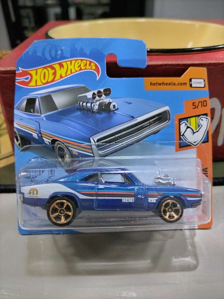 Hot Wheels '70 Dodge Charger R/T Carded