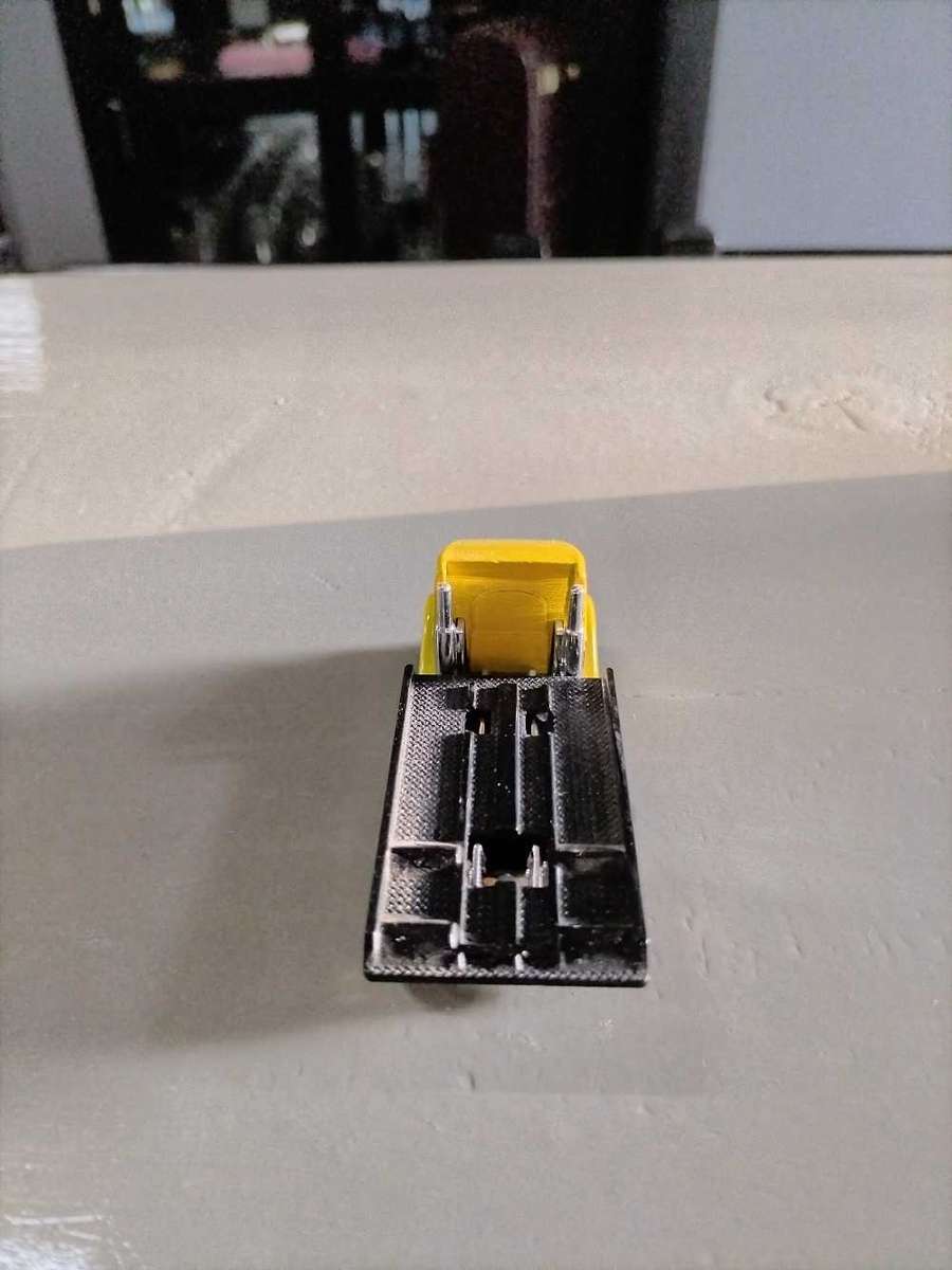 Hot Wheels Fast-Bed Hauler Treasure Hunt Loose