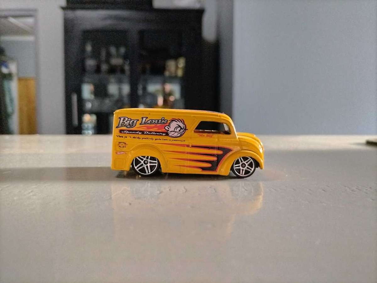 Hot Wheels Dairy Delivery Big Louis