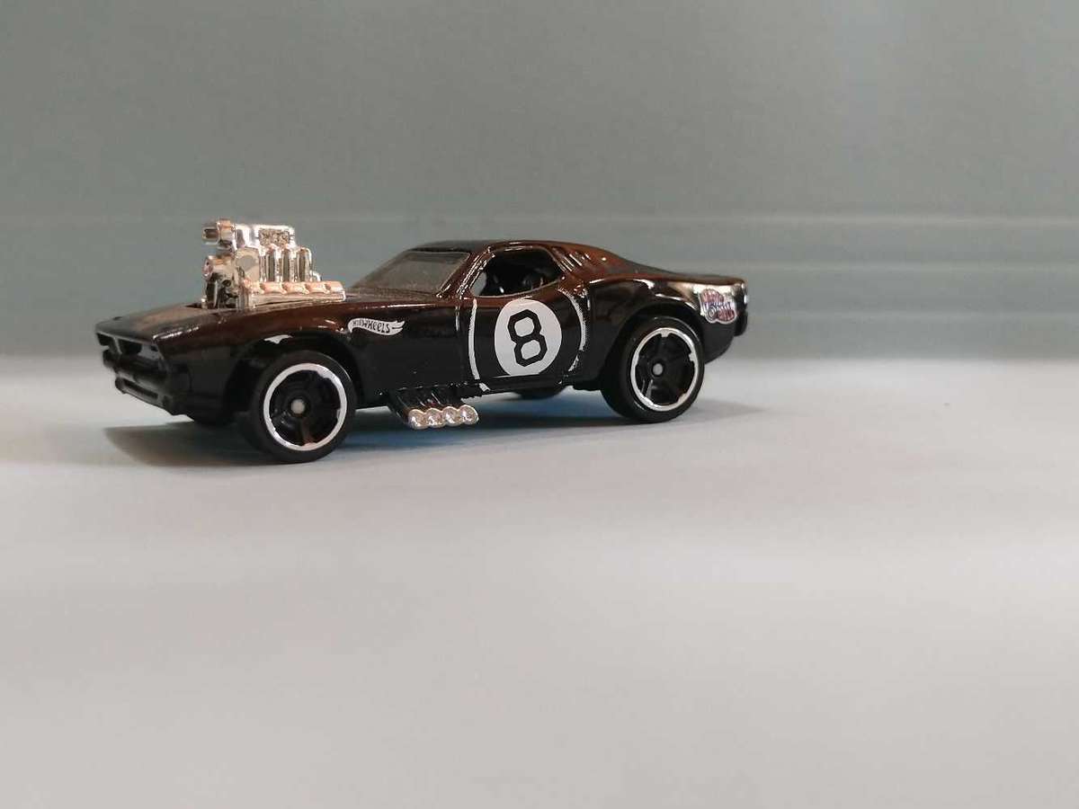 Hot Wheels Rodger Dodger