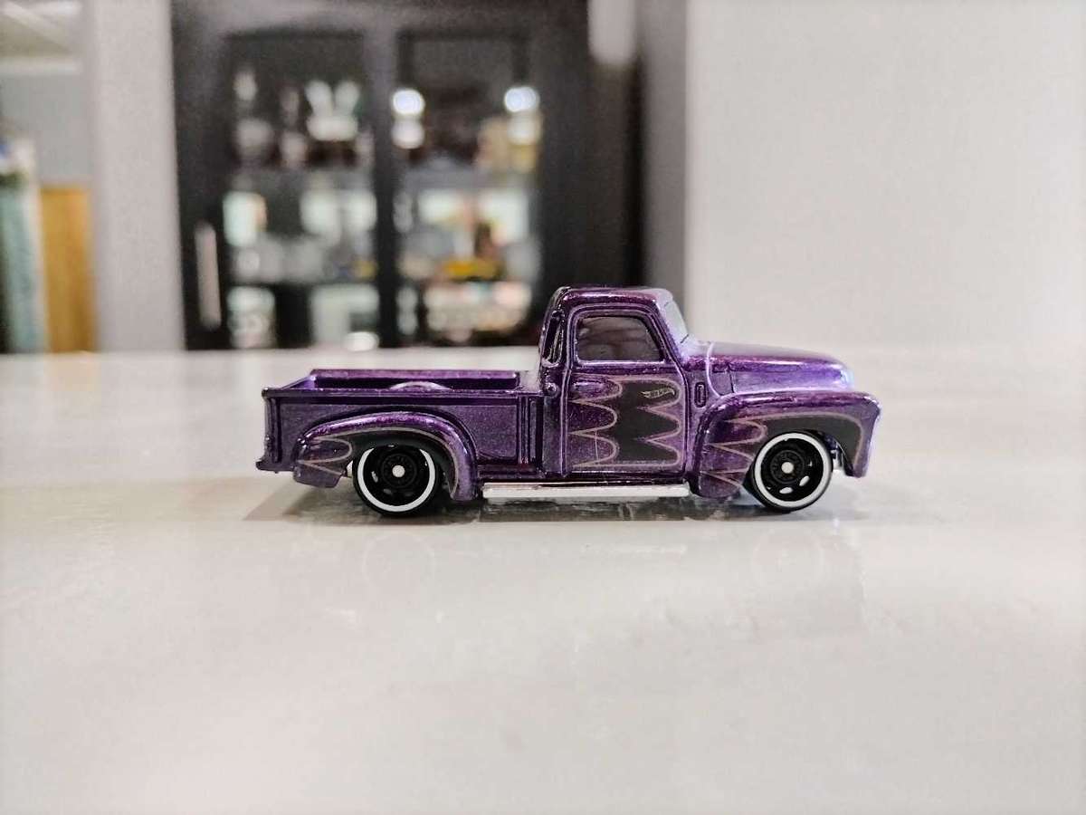 Hot Wheels '52 Chevy Pickup Loose - Retailer Exclusive: Walmart (U.S. market)
