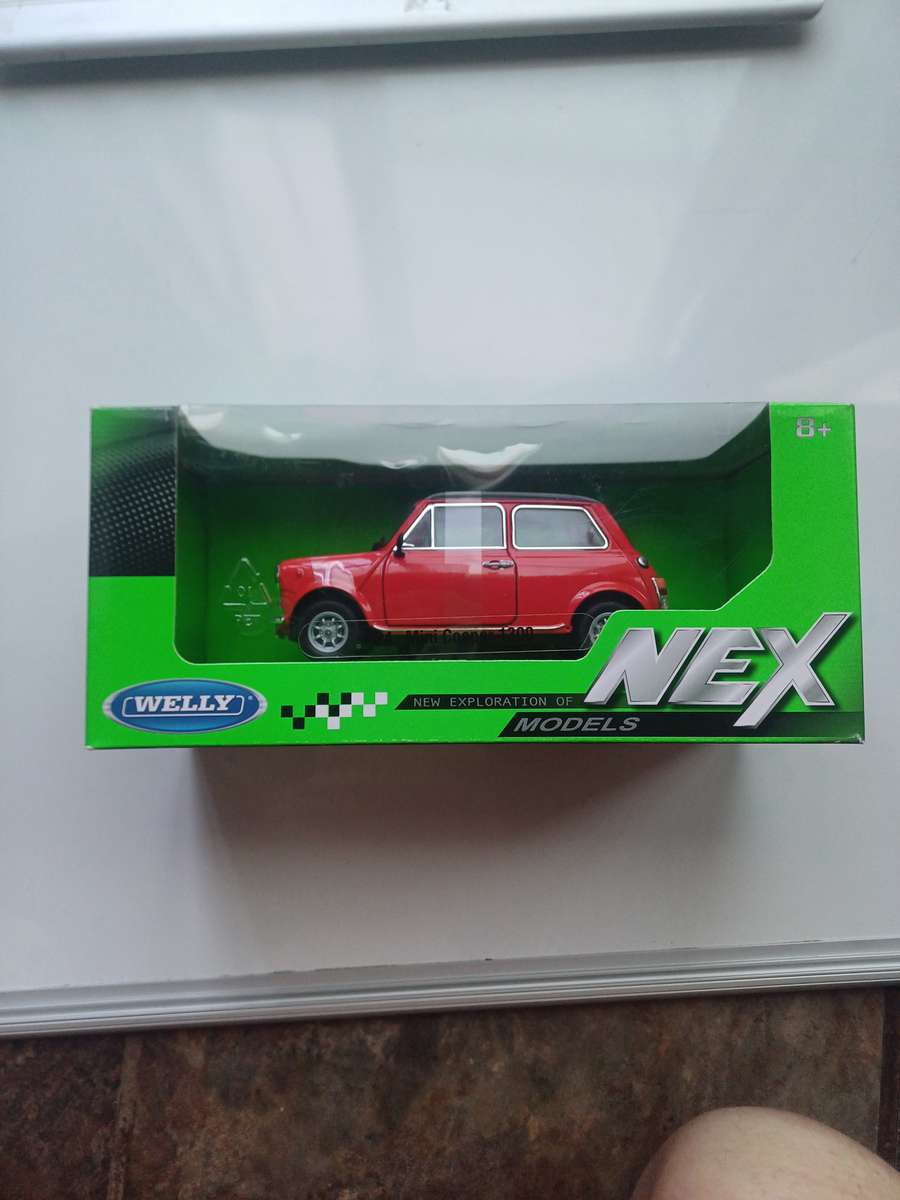Welly 1.24 scale Mini Cooper 1300
