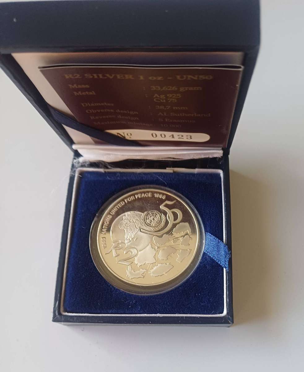 1995 United Nations 1oz silver R2 coin