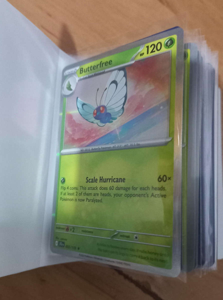 Pokemon Mini Album with 60 Pokemon Cards