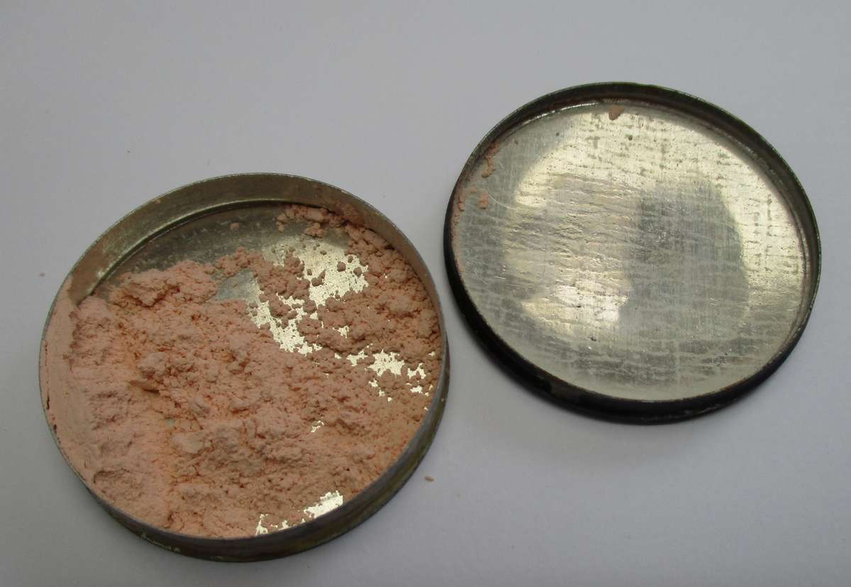 Vintage Make Up Tin - Max Factor's Hollywood Face Powder - Society Make - Up